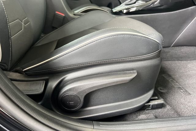 Used 2023 Kia Forte GT-Line w/ GT-Line Premium Package FWD image 21