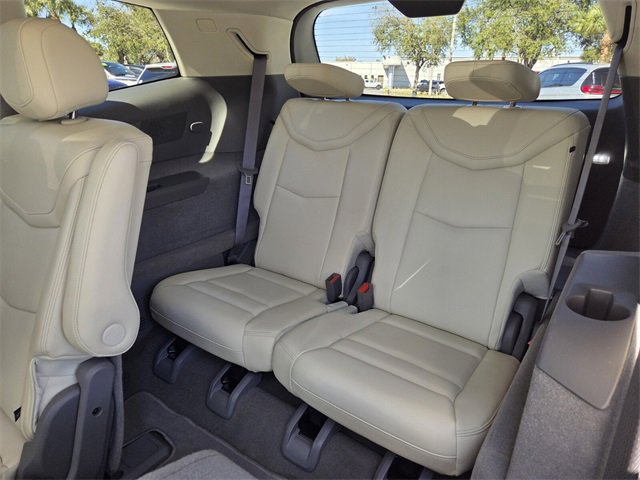 Used 2023 Cadillac XT6 Premium Luxury w/ Technology Package image 16