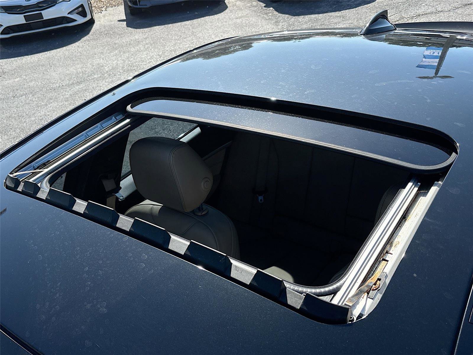 Used 2017 BMW 330i Sedan image 25