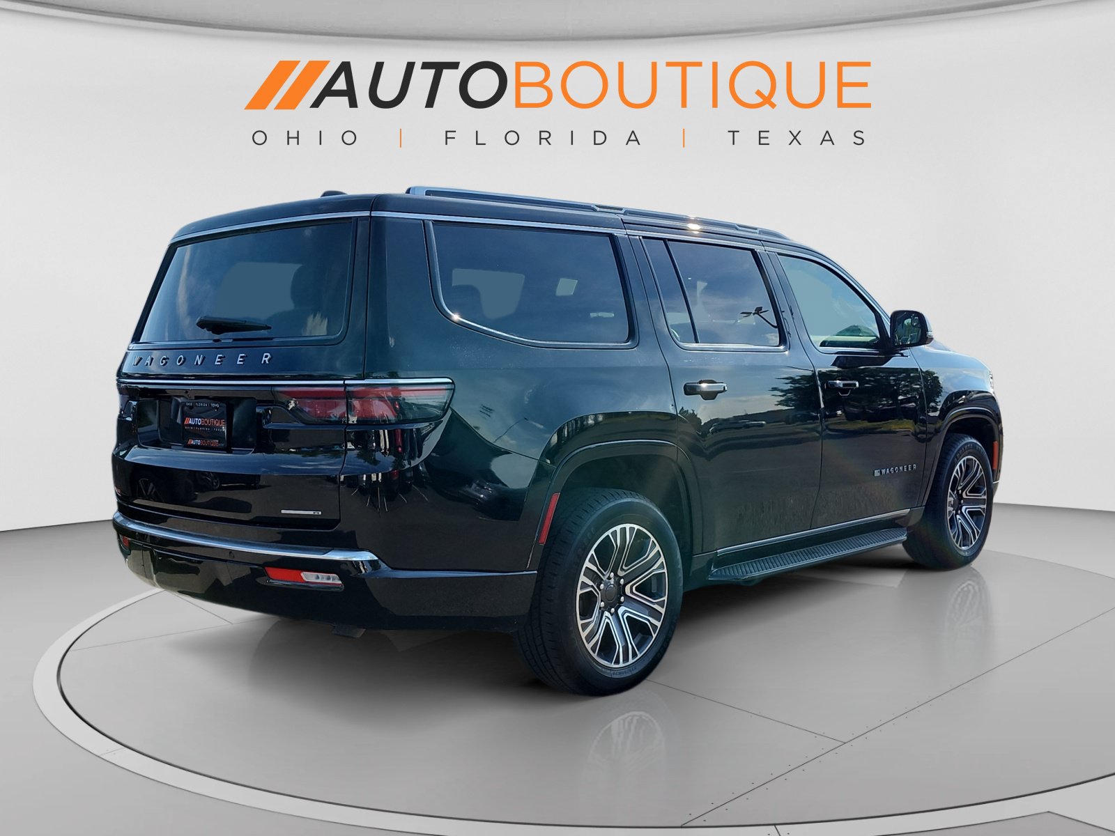 Used 2024 Jeep Wagoneer Series II w/ Flexible Seating Group AWD/4WD image 6