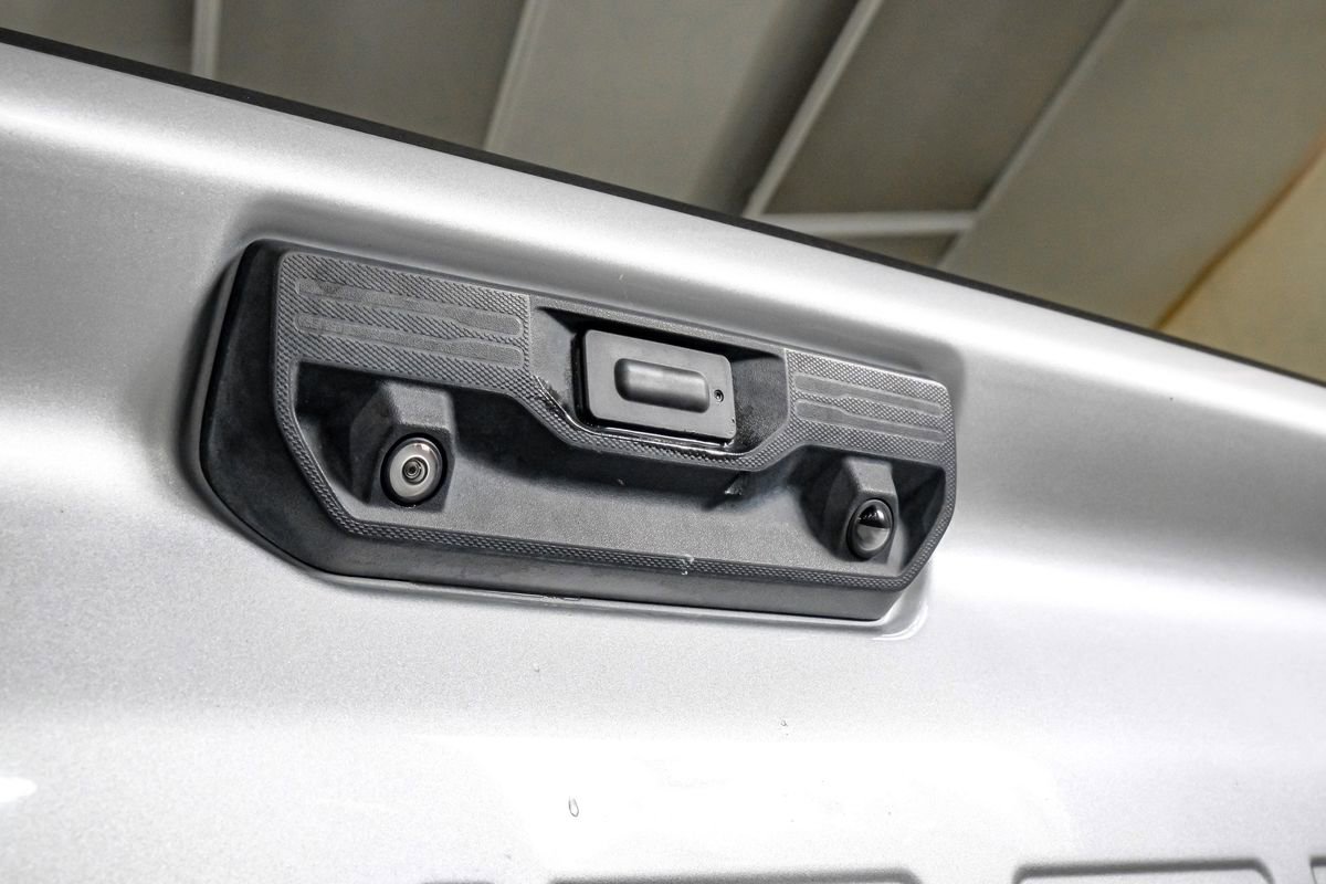 Used 2021 Chevrolet Silverado 3500 High Country w/ Snow Plow Prep/Camper Package image 48