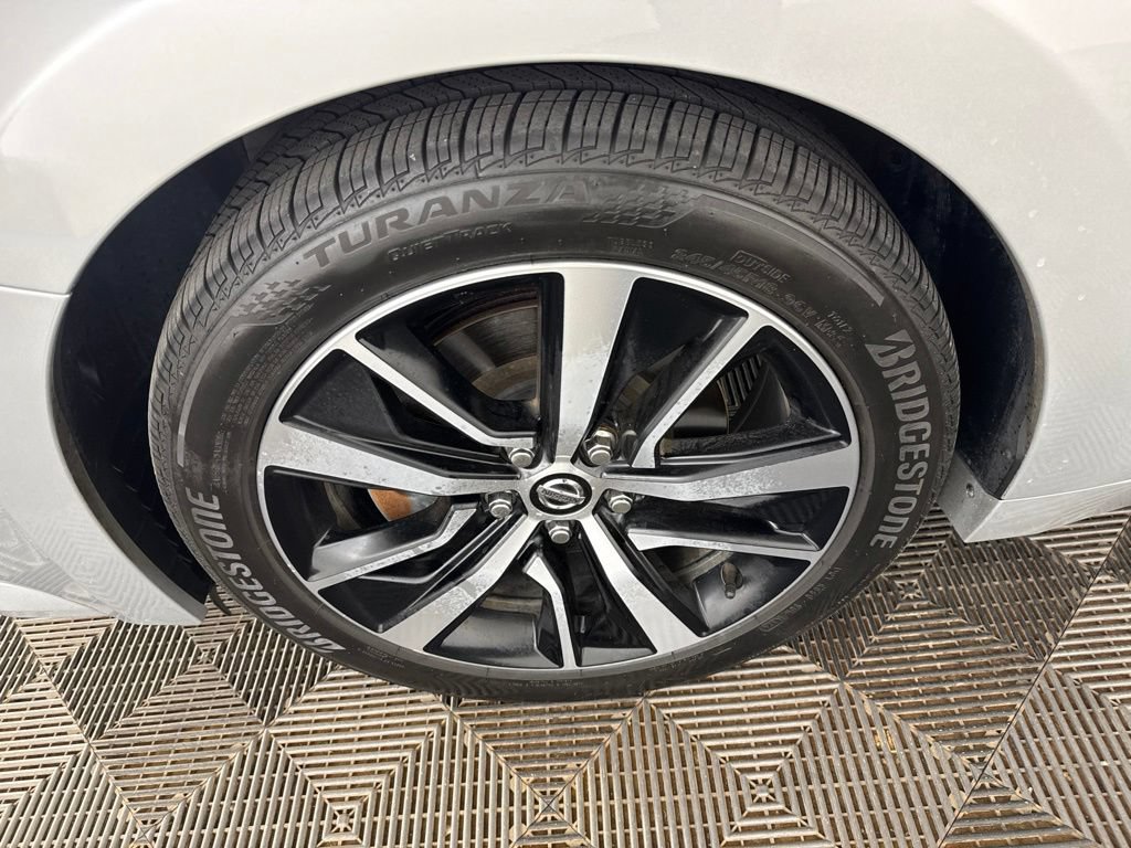 Used 2022 Nissan Maxima SV w/ Floor Mat Group FWD image 30