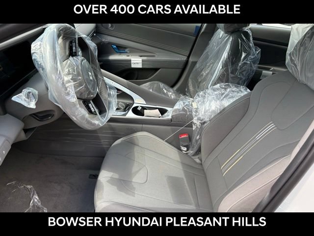 New 2026 Hyundai Elantra SEL Sport Premium FWD image 4