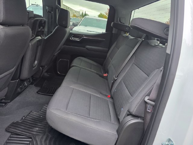 Used 2023 Chevrolet Silverado 1500 LT AWD/4WD image 18