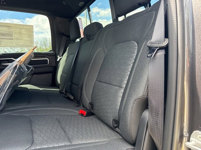 New 2026 RAM 1500 4x4 Crew Cab image 25