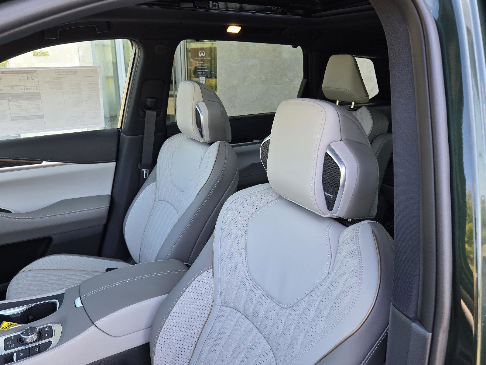 New 2026 INFINITI QX60 Autograph w/ Dark Cargo Package image 7