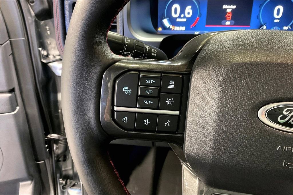 Used 2024 Ford Expedition Limited image 24