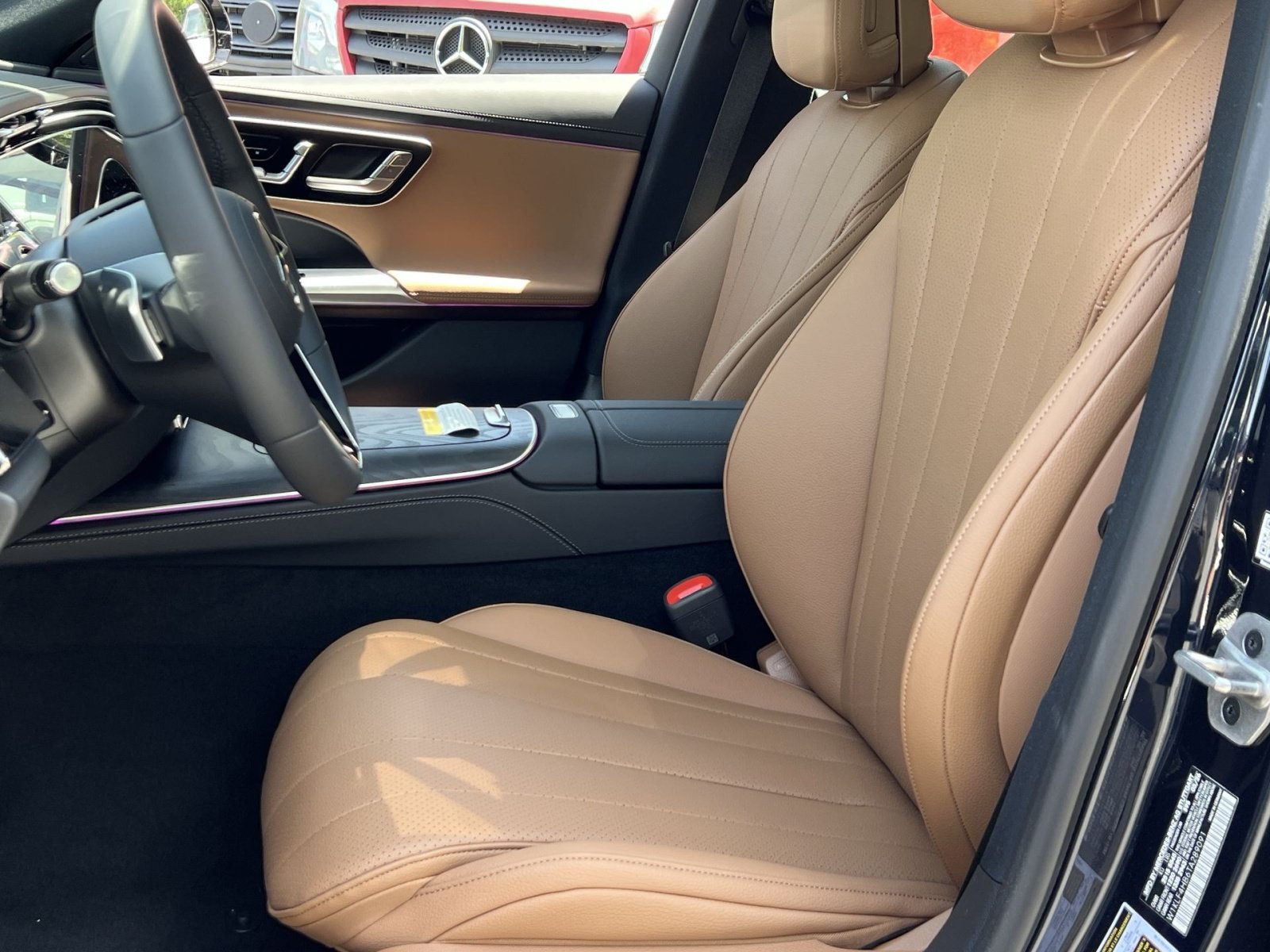 New 2026 Mercedes-Benz E 350 4MATIC Sedan image 18
