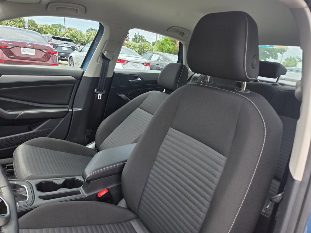 Used 2026 Volkswagen Jetta S FWD image 11