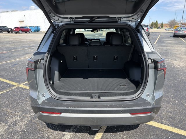 New 2026 Chevrolet Equinox LT AWD/4WD image 33