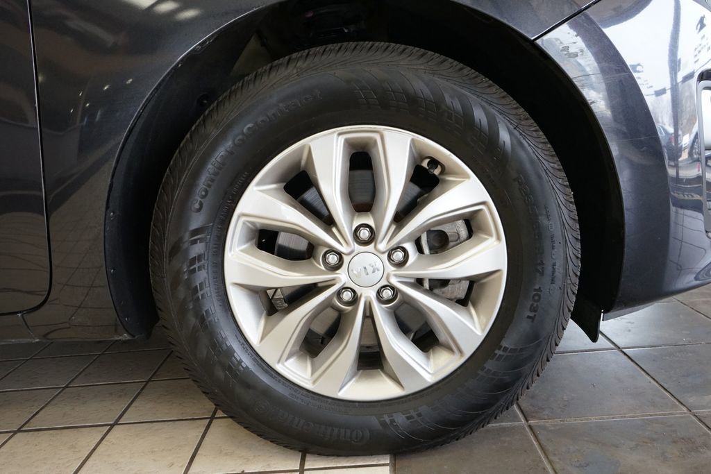 Used 2021 Kia Sedona LX image 50