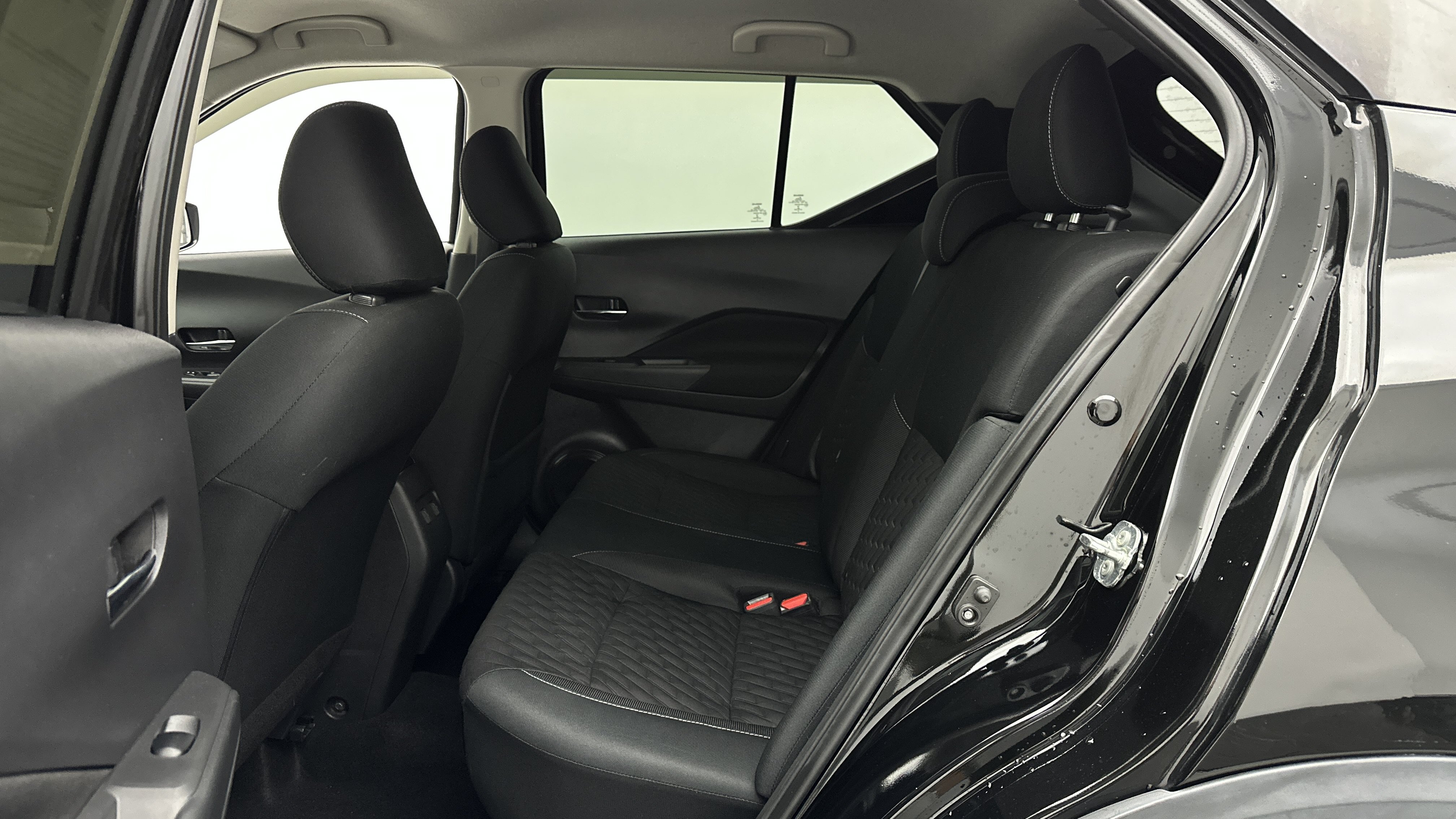 Used 2021 Nissan Kicks SV FWD image 23