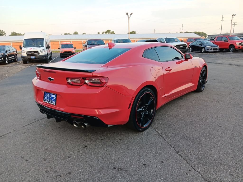 Used 2021 Chevrolet Camaro LT RWD image 5