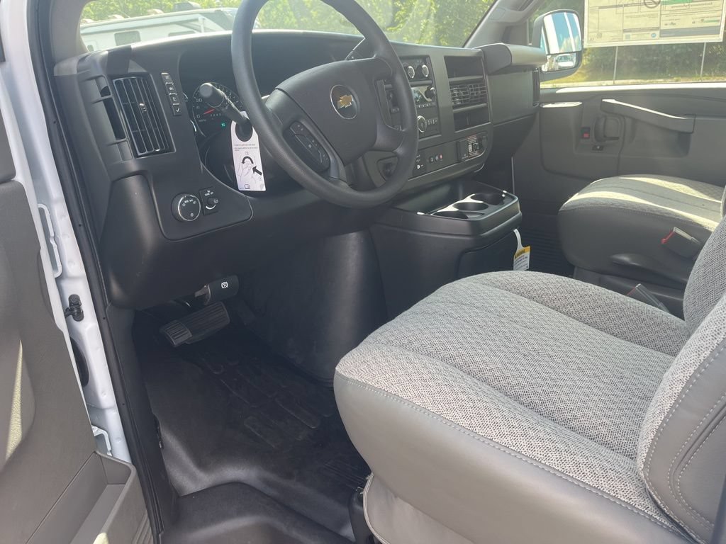 New 2025 Chevrolet Express 3500 Extended w/ Driver Convenience Package RWD image 15