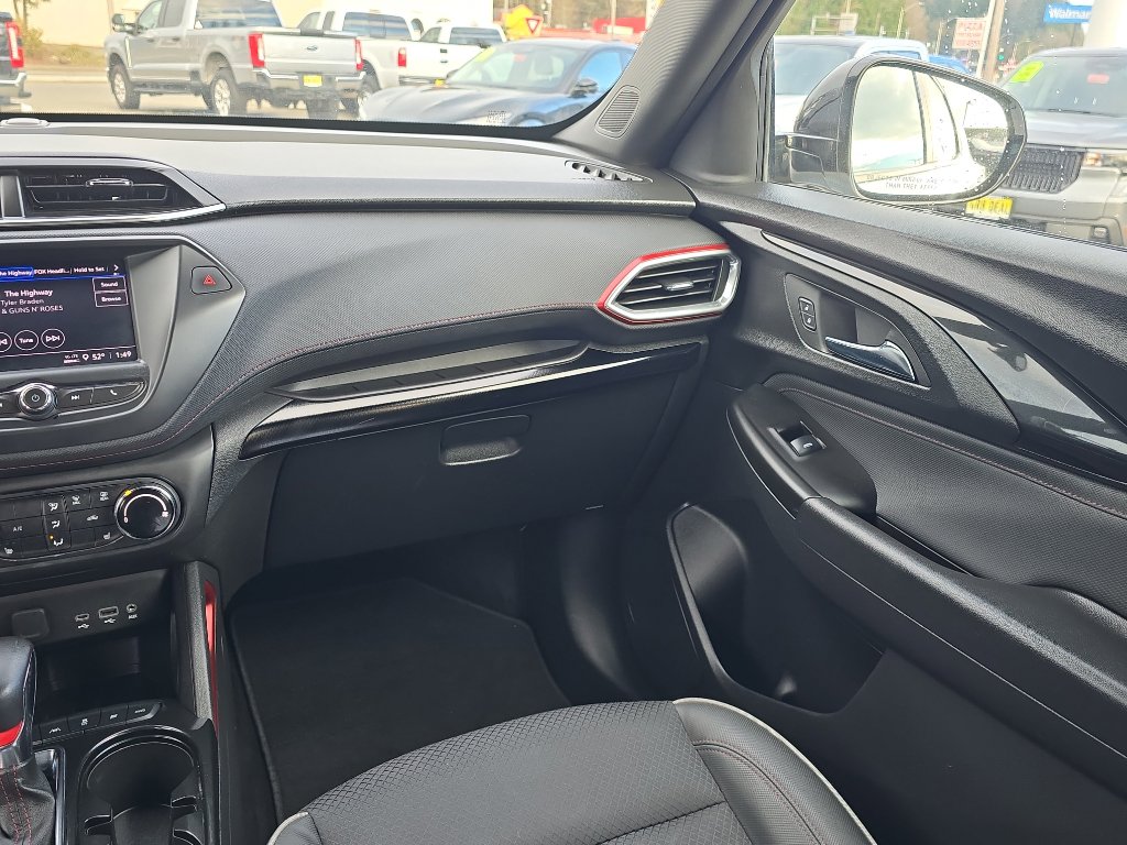 Used 2023 Chevrolet TrailBlazer RS image 21