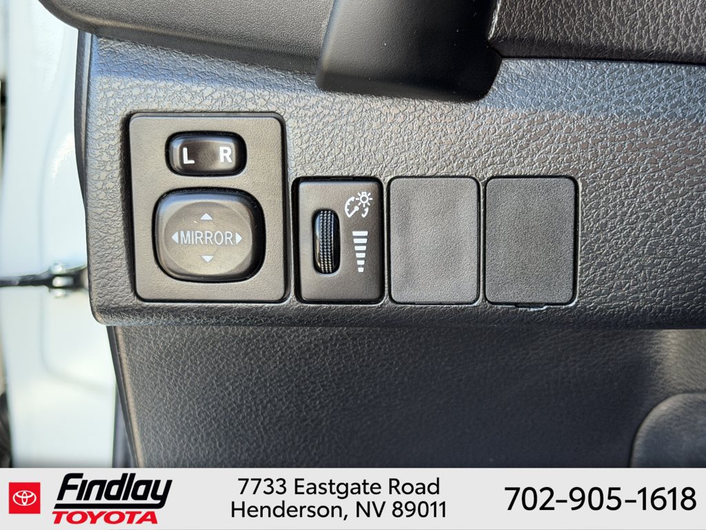 Certified 2018 Toyota Corolla L w/ Carpet Mat Package (TMS) FWD image 21