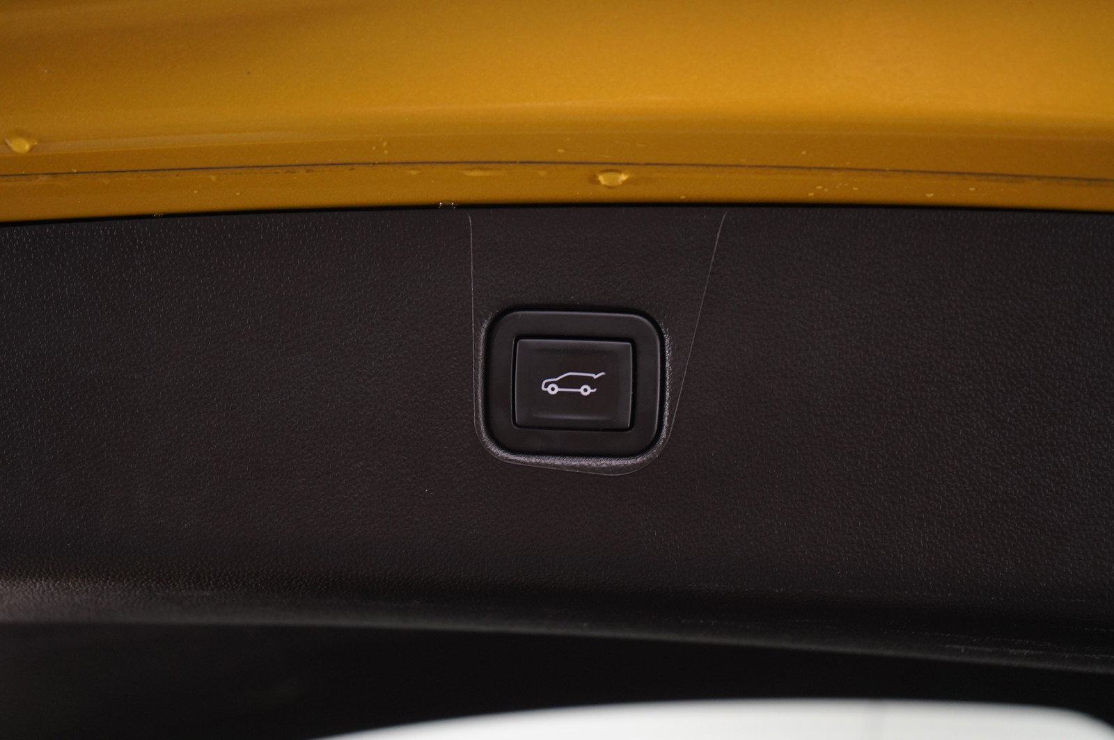 Used 2022 Chevrolet Blazer RS w/ Enhanced Convenience Package image 16