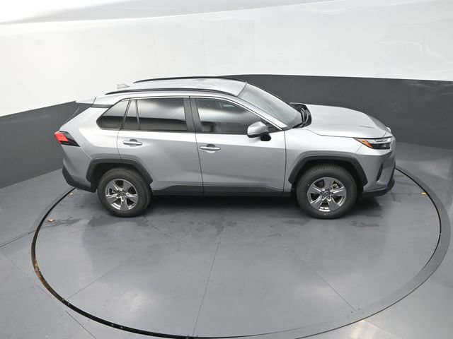 Used 2025 Toyota RAV4 XLE image 26