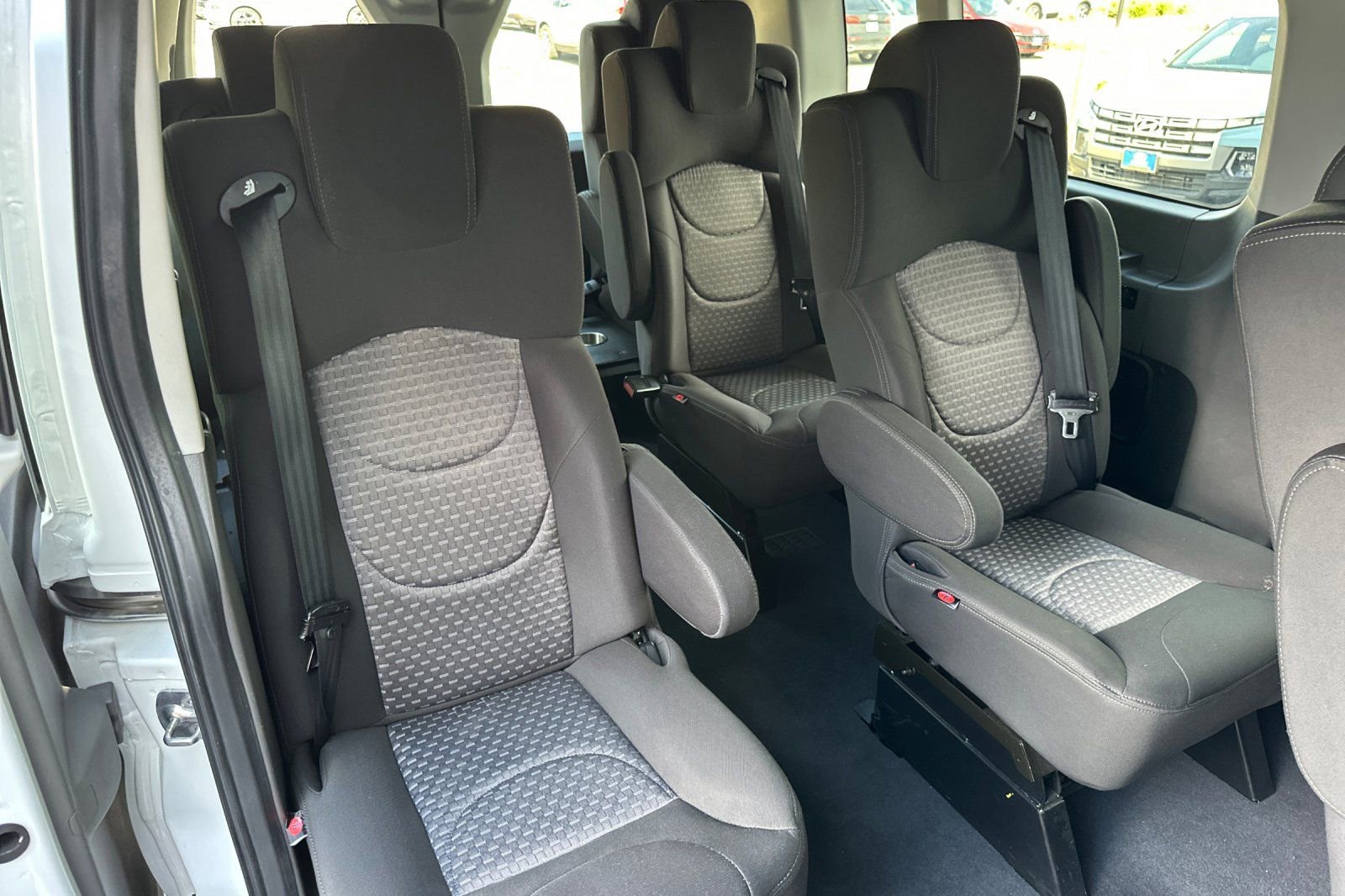 Used 2023 Ford Transit 350 XLT image 15