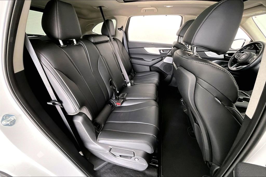 Certified 2026 Acura MDX w/ Technology Package image 33