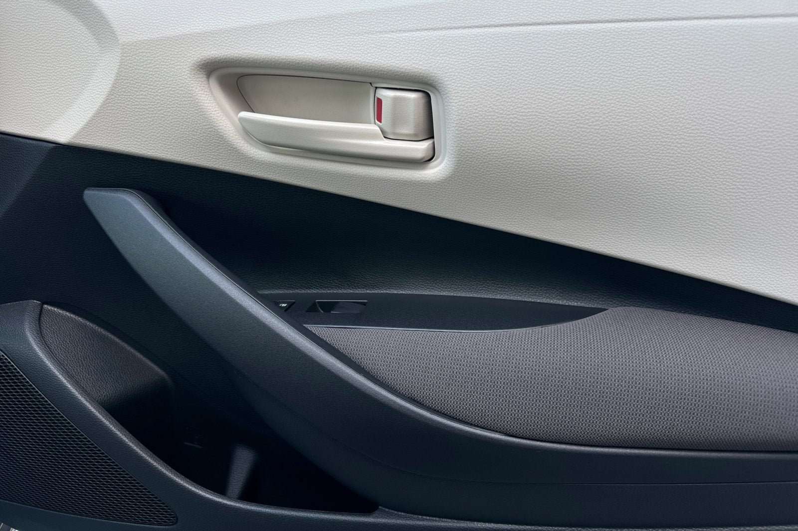 New 2026 Toyota Corolla LE FWD image 18