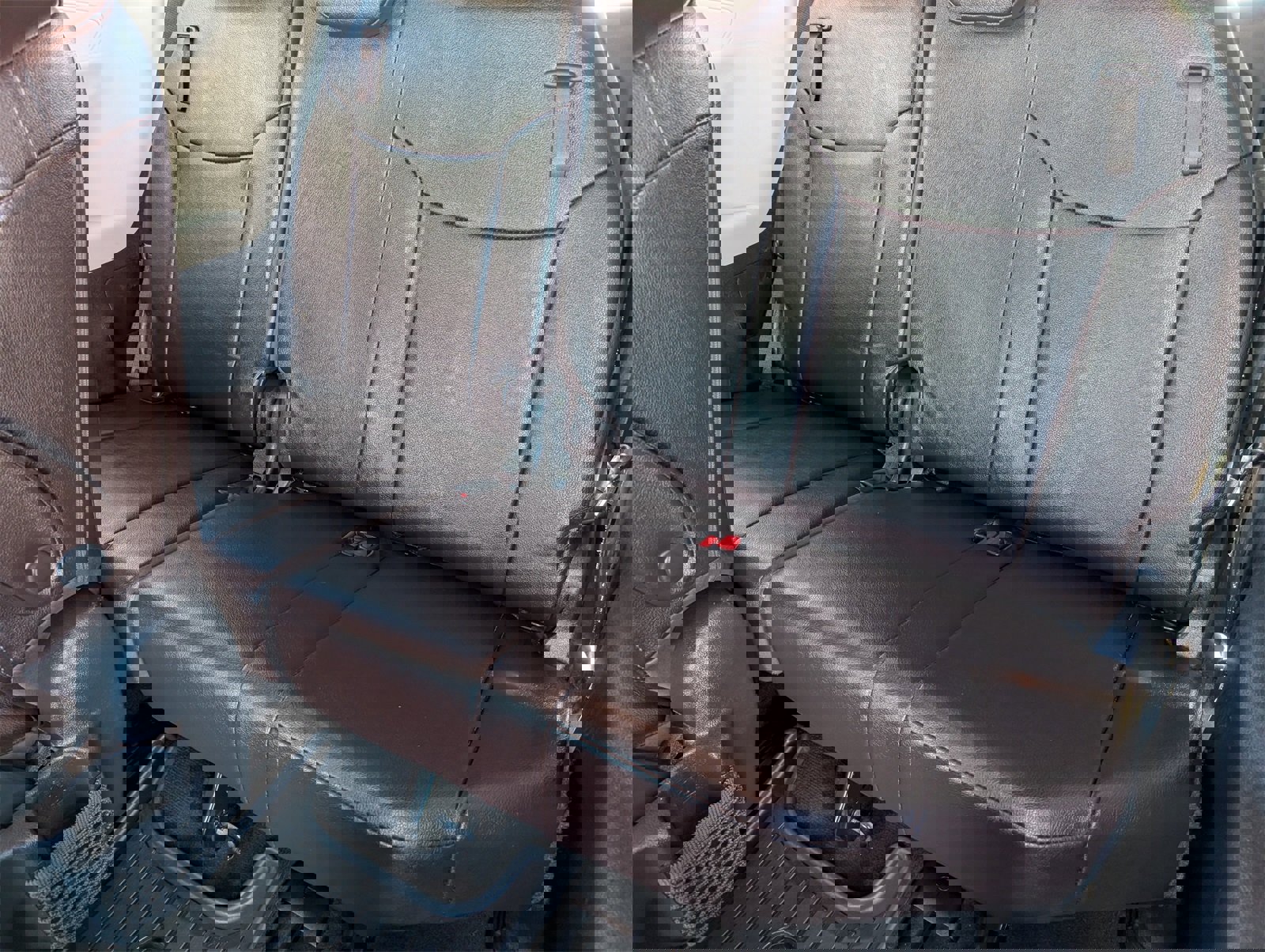 Used 2022 Toyota Sienna Platinum image 32