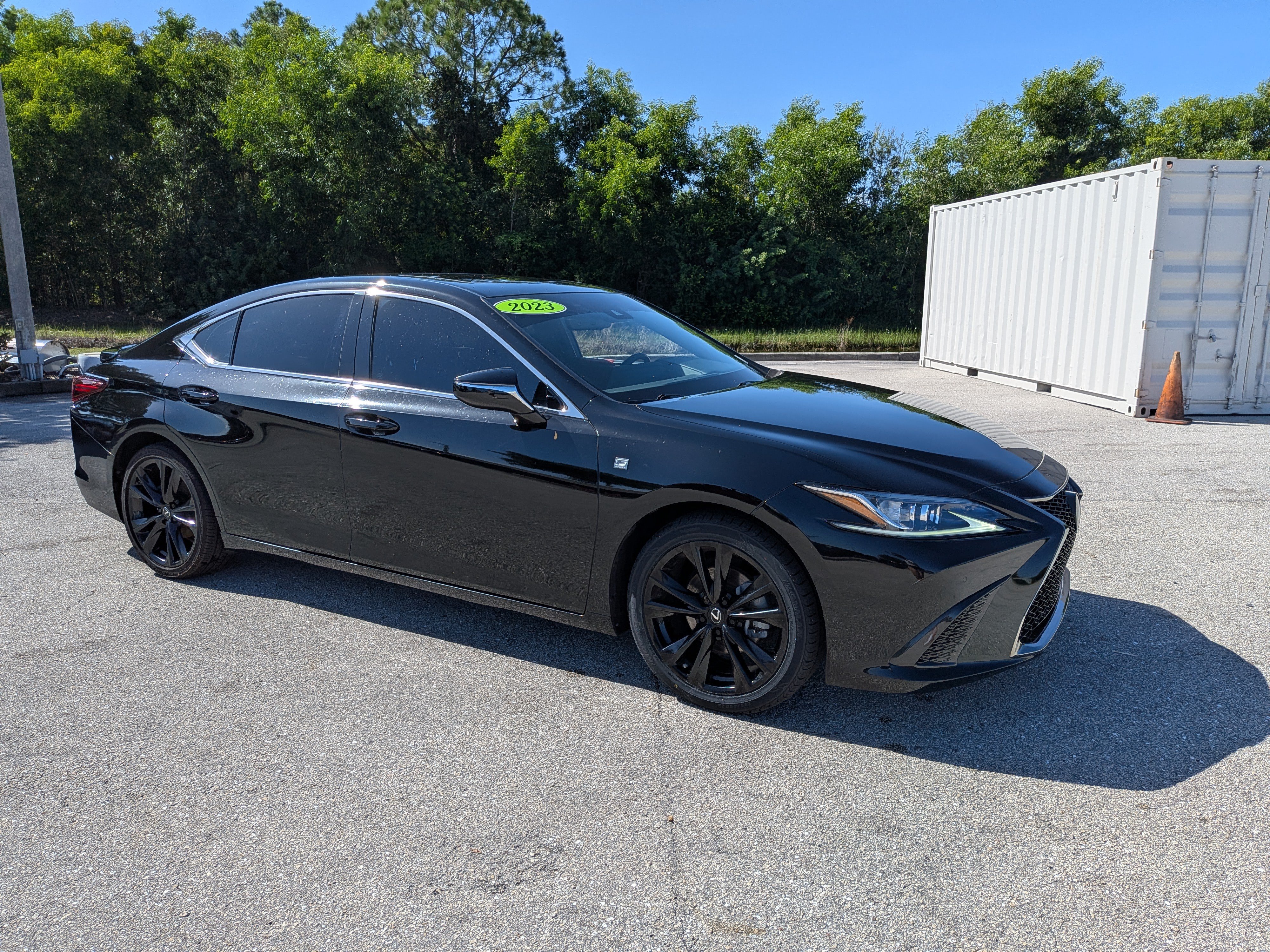 Used 2023 Lexus ES 350 F Sport w/ Accessory Package (Z1)
