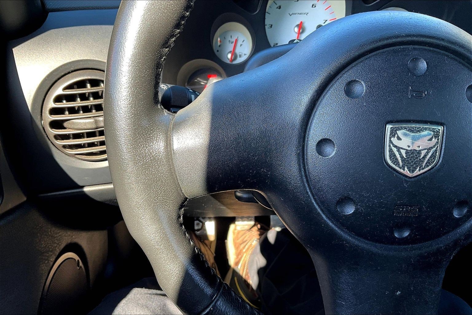 Used 2003 Dodge Viper SRT-10 image 15
