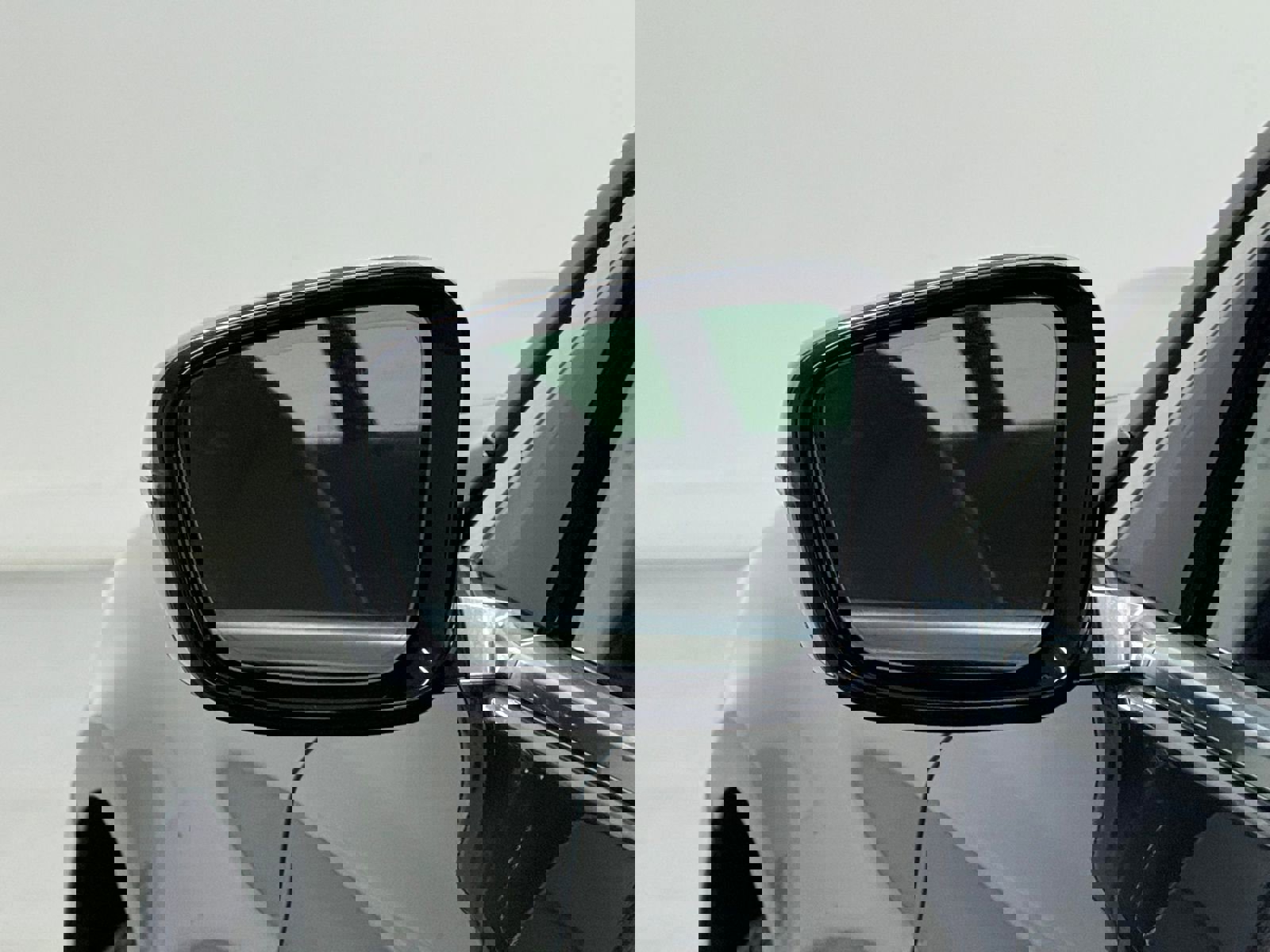 Used 2020 BMW 750i xDrive image 13