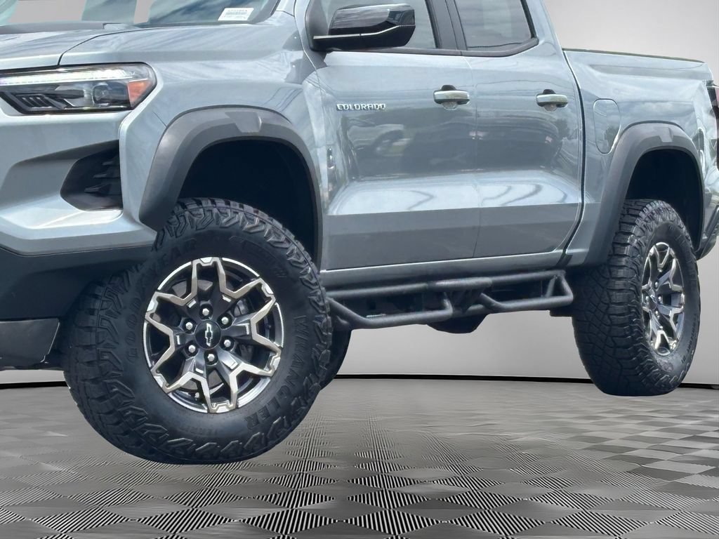 Certified 2024 Chevrolet Colorado ZR2 w/ Safety Package AWD/4WD image 3