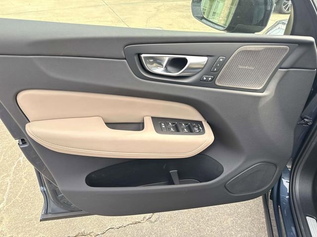 New 2026 Volvo XC60 B5 Plus w/ Protection Package Premier image 21