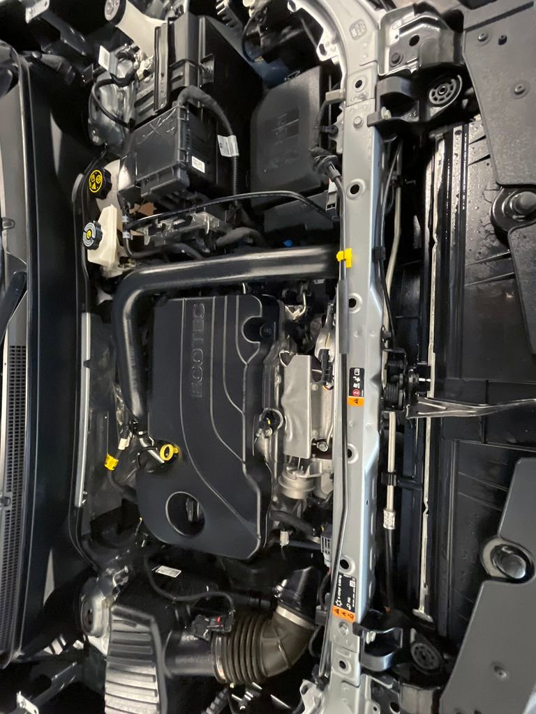 Used 2023 Chevrolet Equinox LT image 39