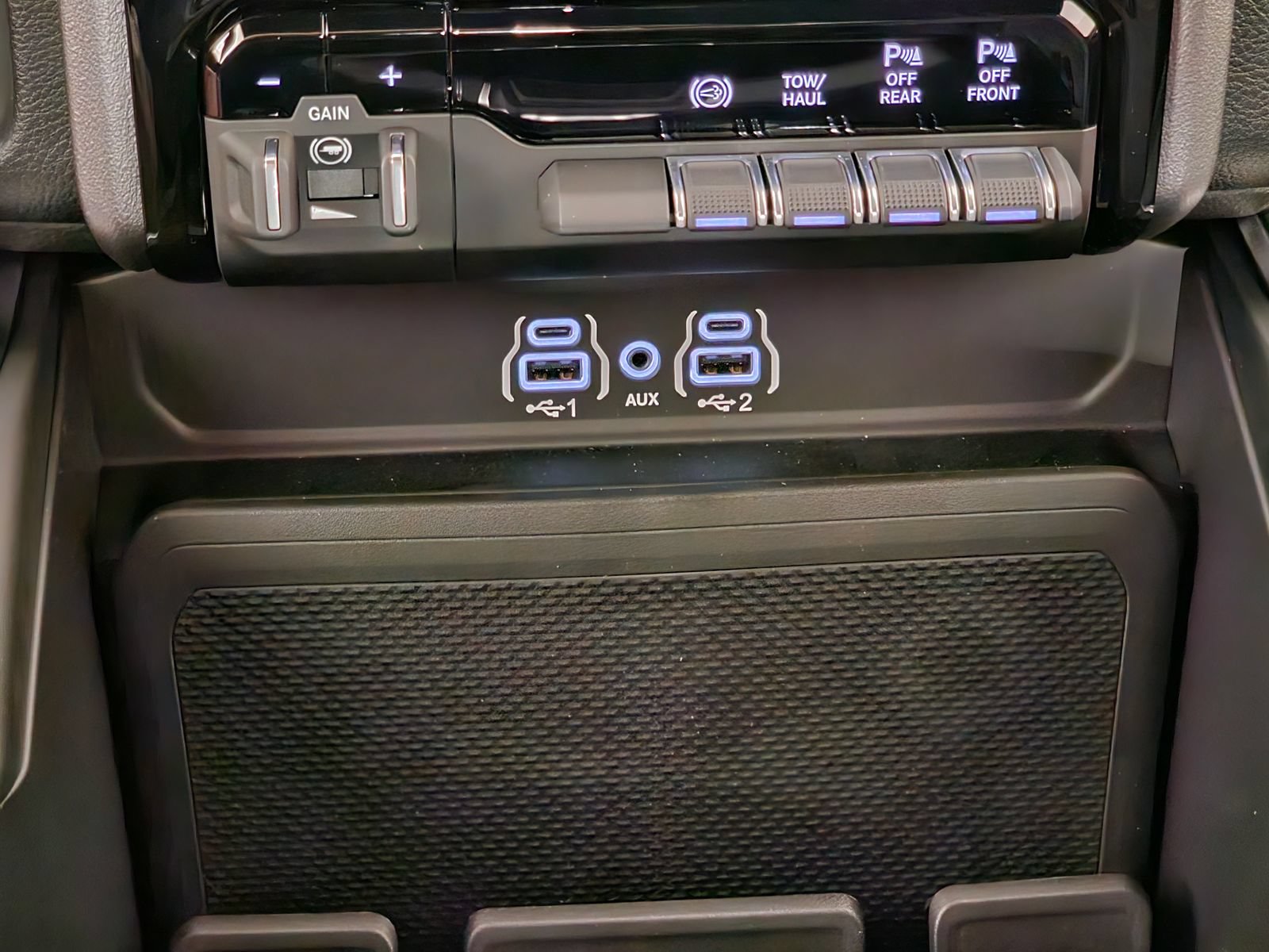 New 2026 RAM 2500 Big Horn AWD/4WD image 15