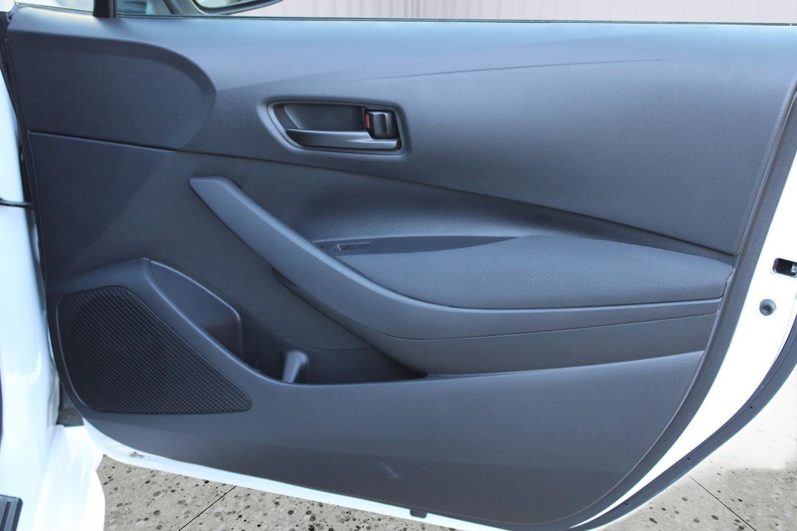 Certified 2024 Toyota Corolla LE image 34