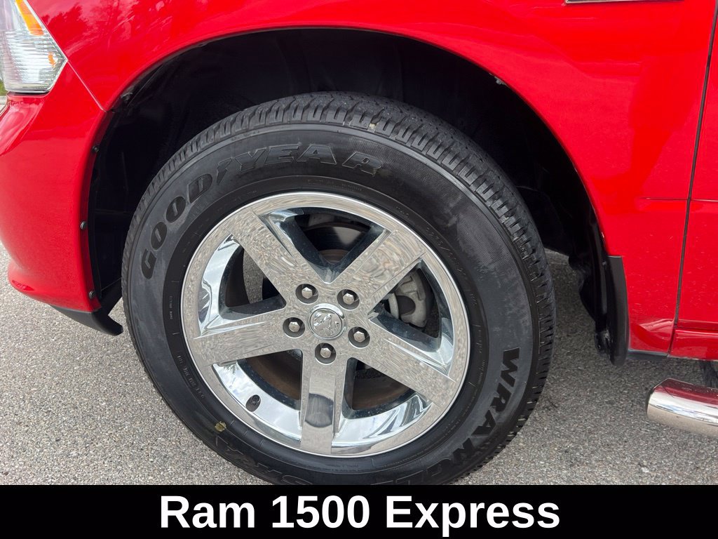 Used 2015 RAM 1500 Express RWD image 11