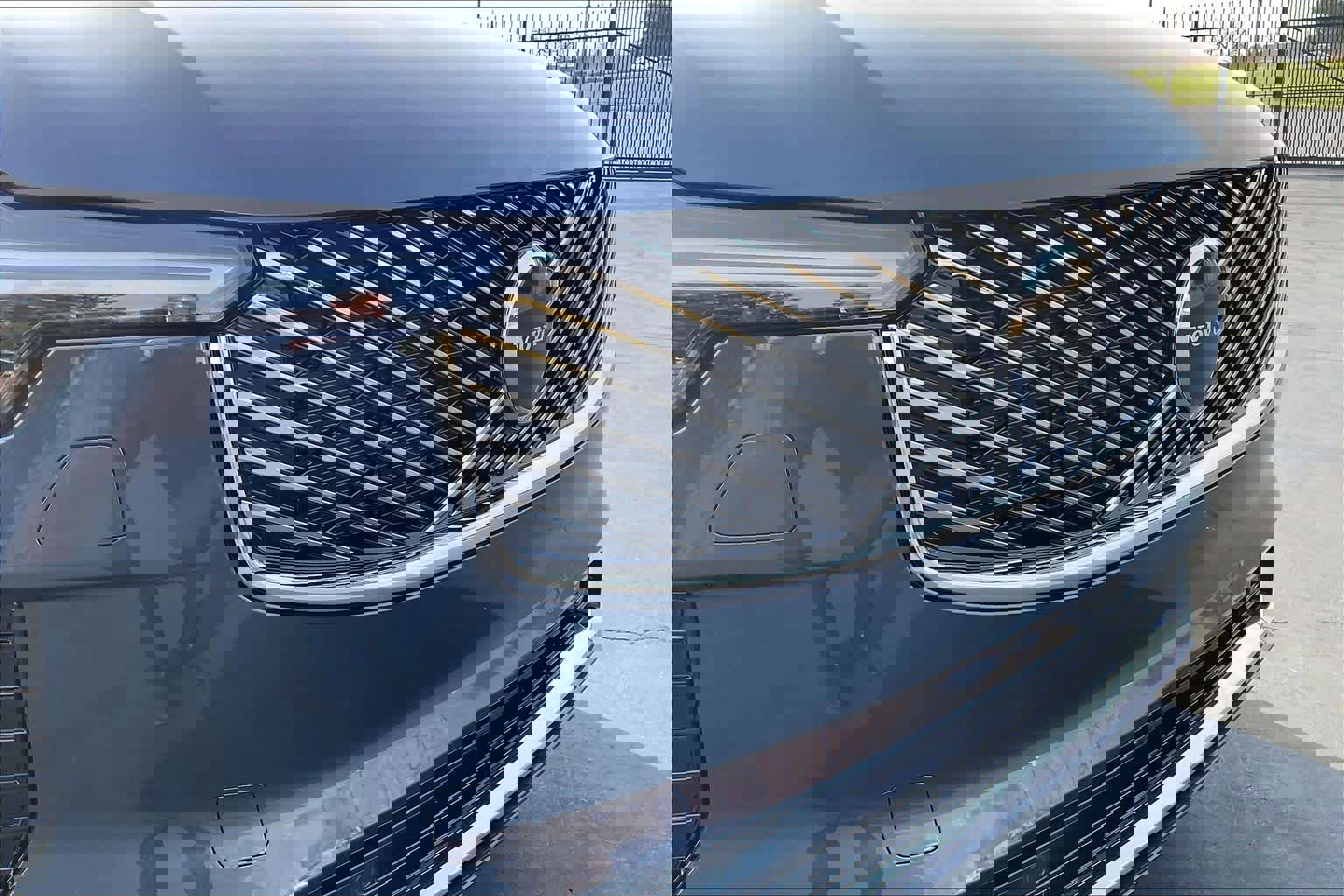 Used 2025 Volvo XC90 B5 Core w/ Protection Package Premier image 34