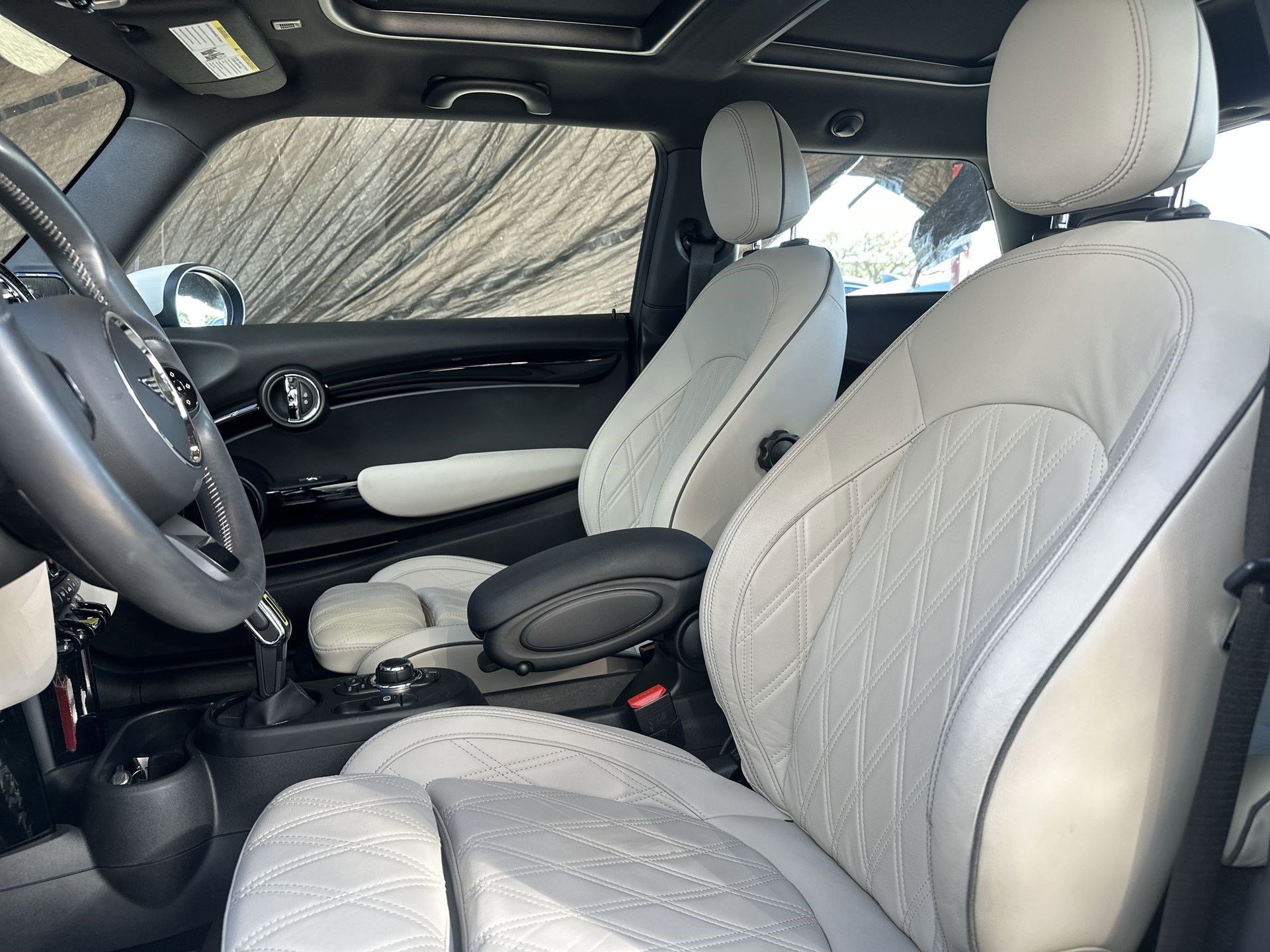 Used 2023 MINI Cooper SE image 13