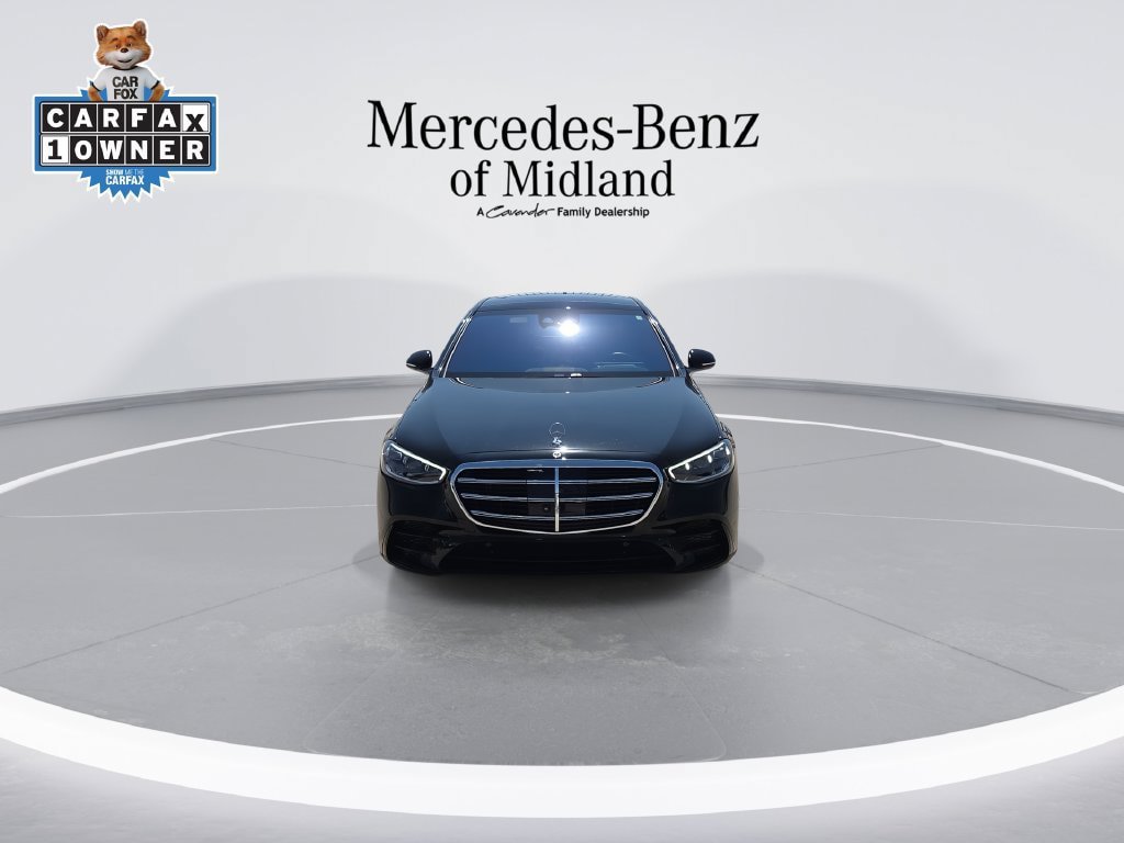 Certified 2022 Mercedes-Benz S 580 4MATIC Sedan w/ AMG Line Package image 3