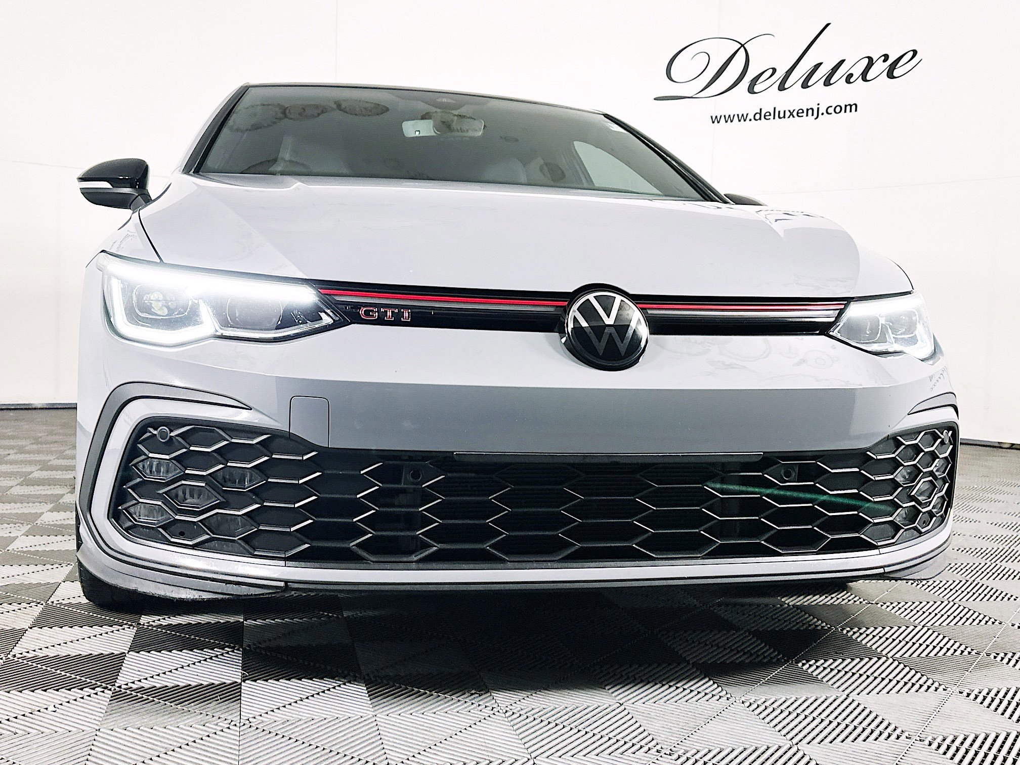 Used 2024 Volkswagen GTI SE w/ SE Leather Seats Package image 30