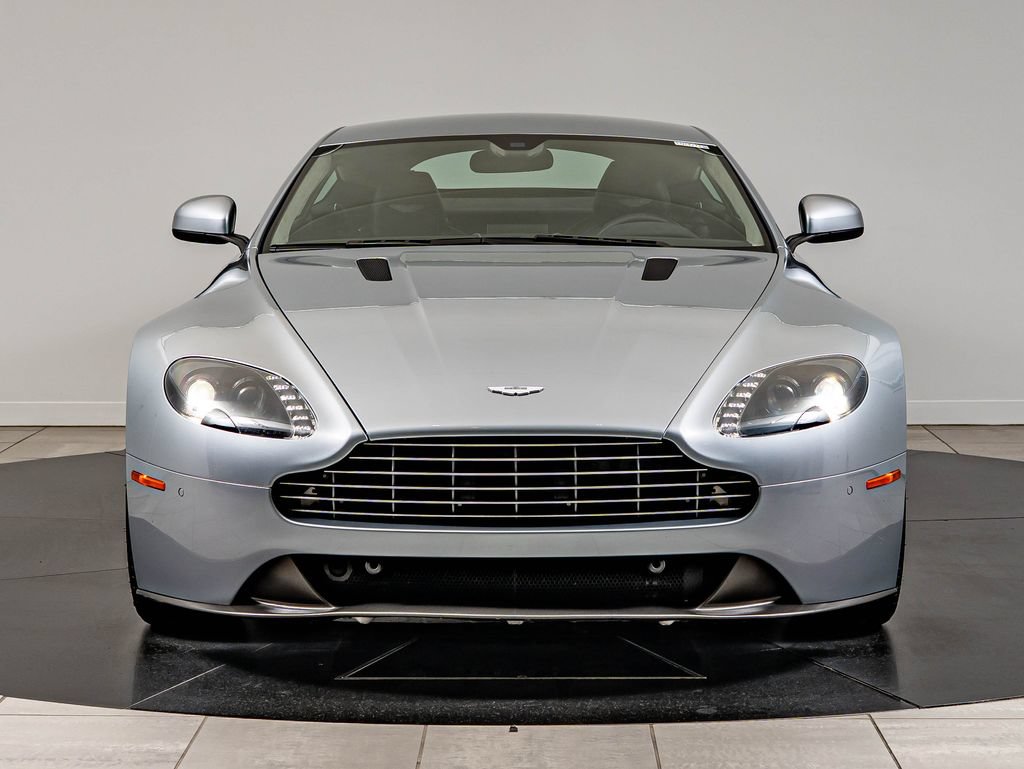 Used 2015 Aston Martin V8 Vantage GT RWD image 2