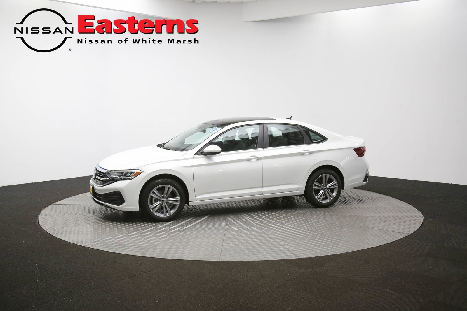 Used 2023 Volkswagen Jetta SE w/ Panoramic Sunroof Package image 56