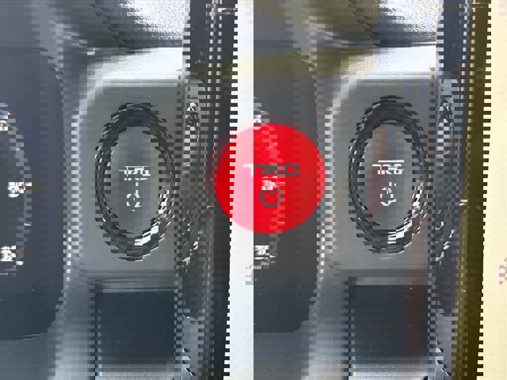 New 2025 Toyota Tacoma TRD Off-Road image 16