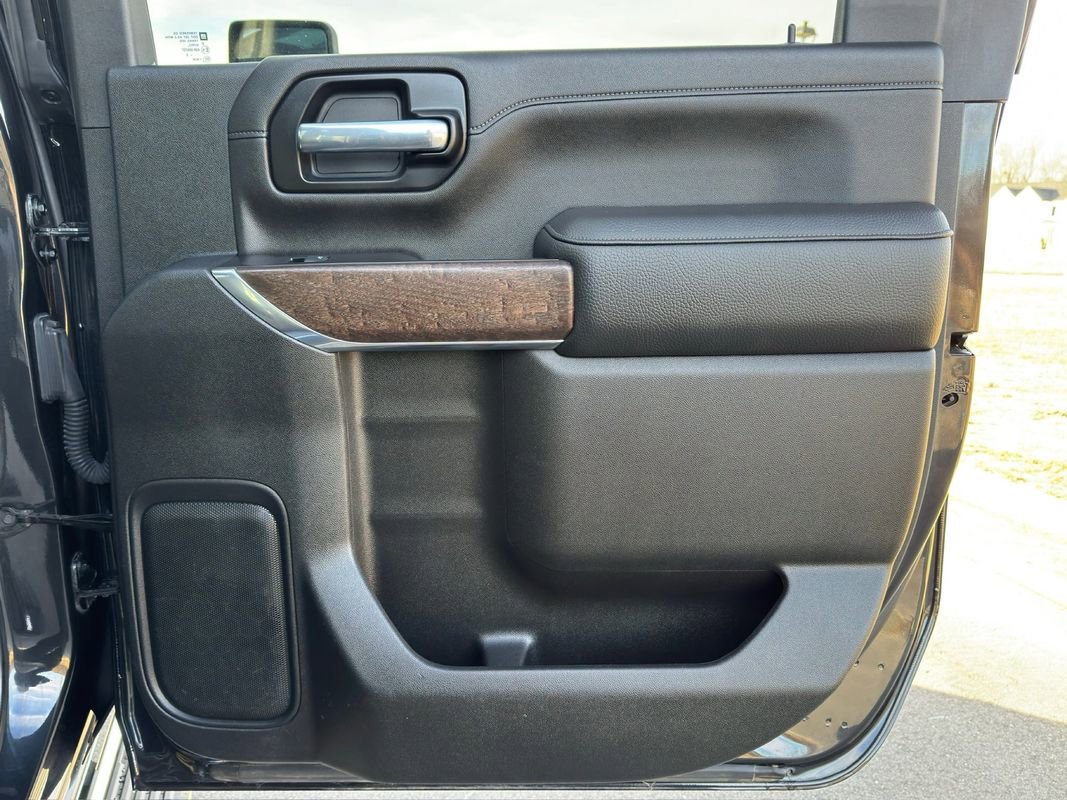 Used 2020 GMC Sierra 2500 Denali w/ Denali Ultimate Package image 22