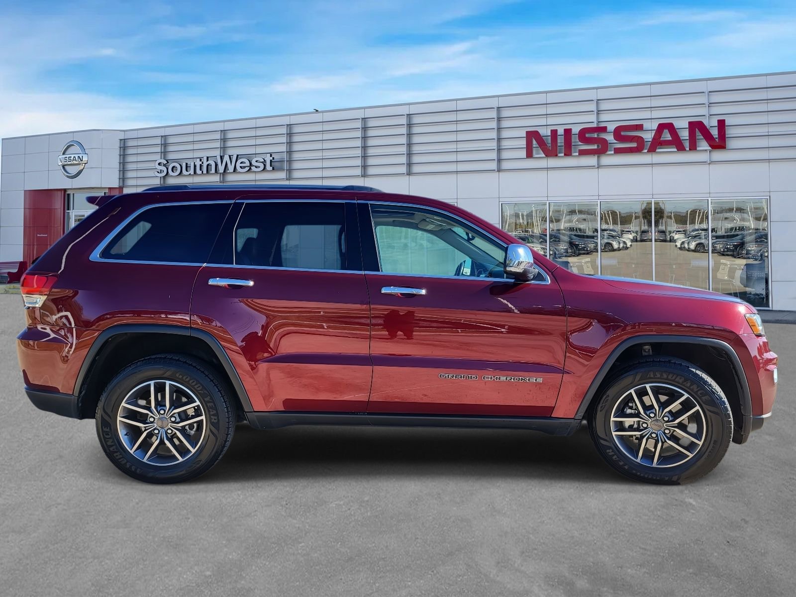 Used 2020 Jeep Grand Cherokee Limited image 6