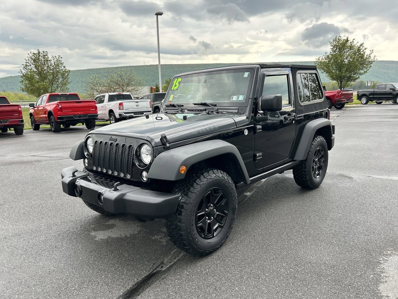 Used 2015 Jeep Wrangler Sport AWD/4WD video 3