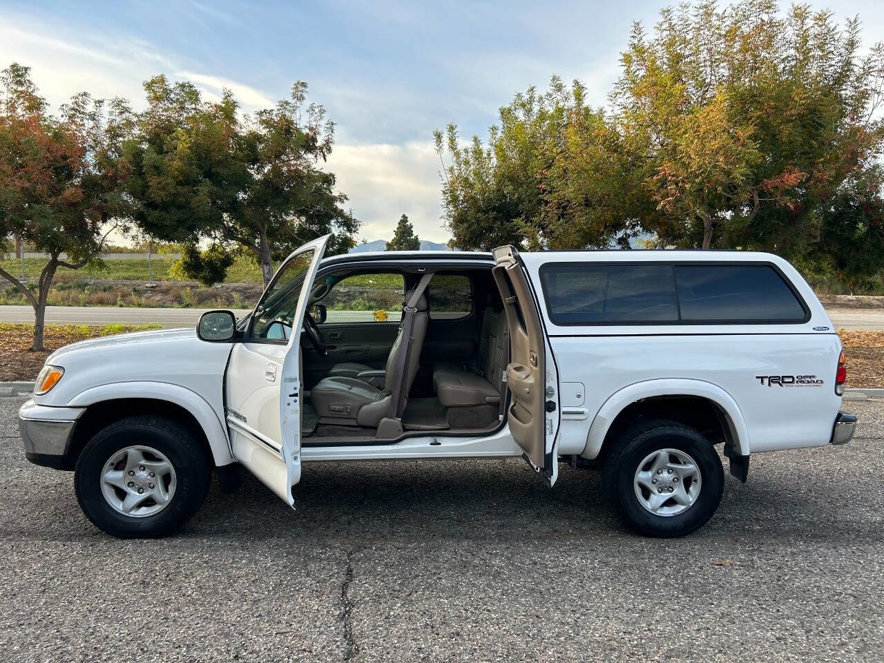 Used 2000 Toyota Tundra Limited AWD/4WD image 29