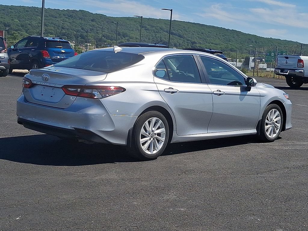 Used 2024 Toyota Camry LE FWD image 6