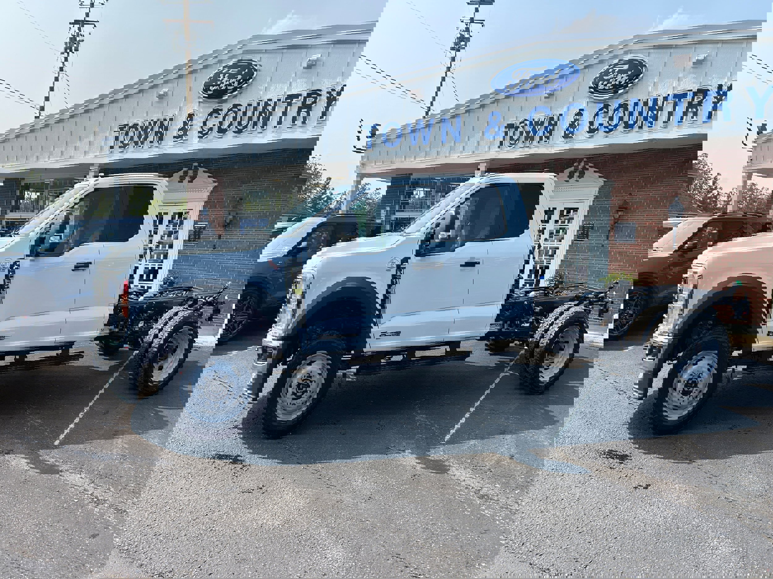 New 2026 Ford F550 4x4 Supercab Super Duty image 5