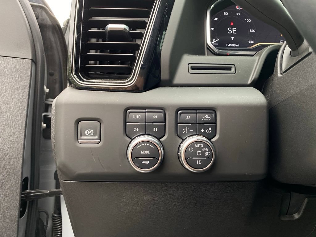 Used 2025 GMC Sierra 2500 AT4 AWD/4WD image 14
