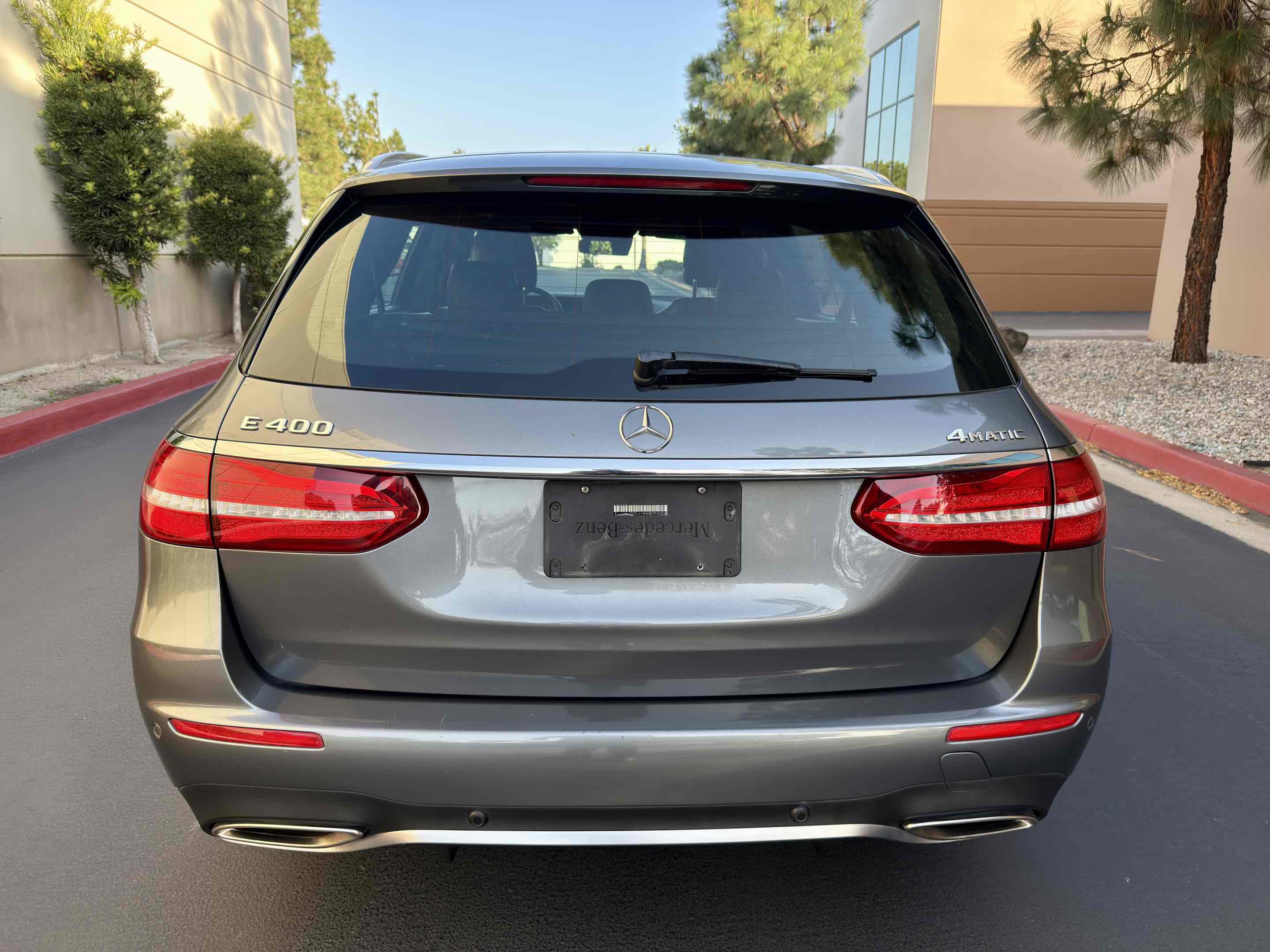 Used 2017 Mercedes-Benz E 400 4MATIC Wagon image 13